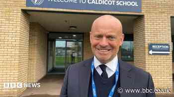 We all get a bit snowflakey, says head who kept his school open in heatwave