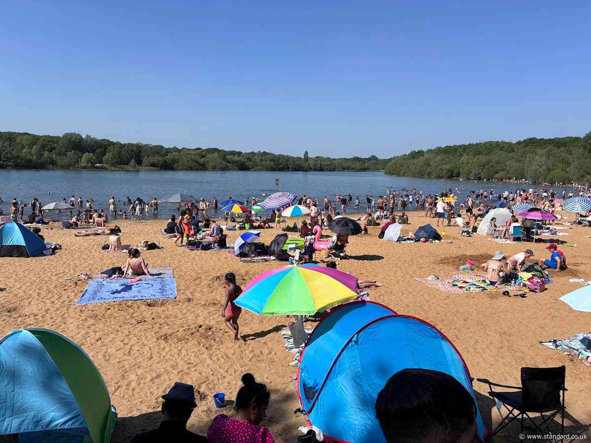 London council 'playing Russian roulette' with lives over management of popular lido