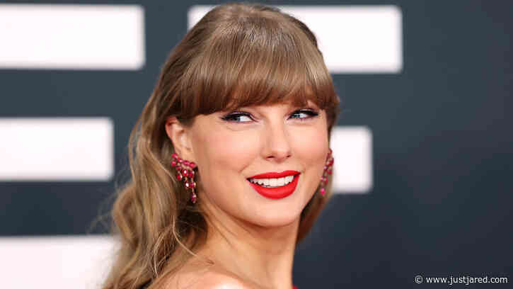 Taylor Swift Hinted at Huge Wedding Last Year, Explained Why She Invited 1,000 People