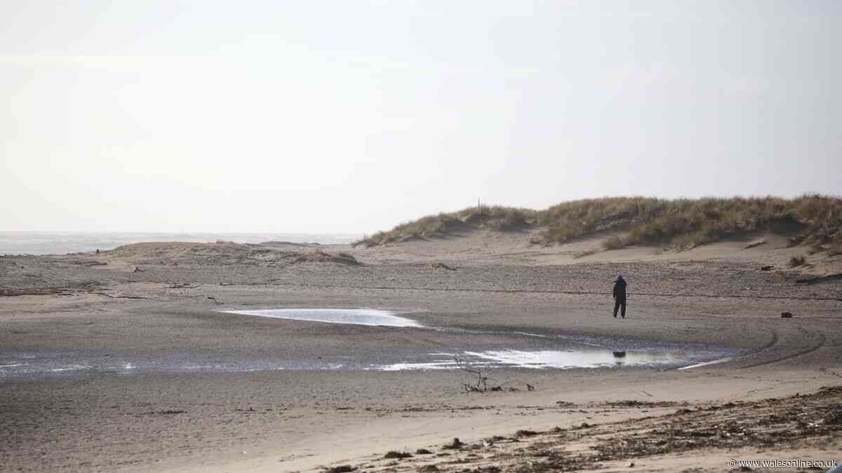 Air ambulances called to scene of beach emergency