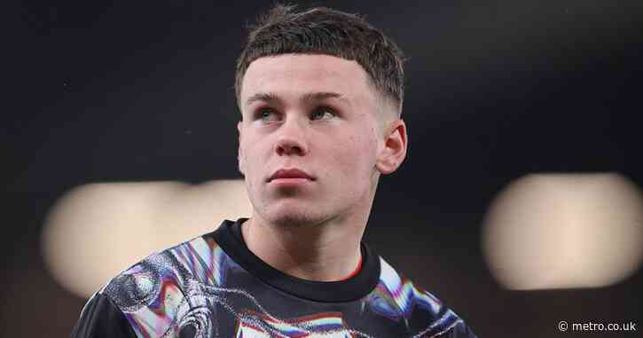 Two Manchester United legends’ sons sign contracts with Red Devils
