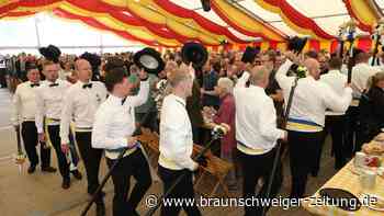 Volks- und Schützenfest Fallersleben: USK-Oberst vergisst Pokal und wird bestraft
