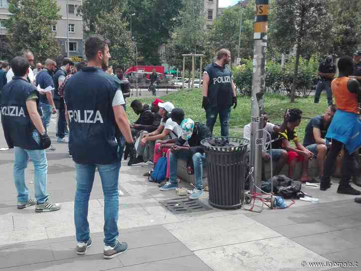 Irregolare e con precedenti minaccia la direttrice di un centro per migranti: straniero espulso e portato in un Cpr