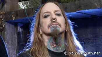 DEVILDRIVER's DEZ FAFARA On Using A.I. To Create Music: 'The Computer Doesn't Have F***ing Heart'