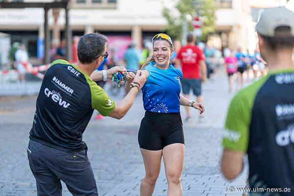Überwältigende Resonanz: 5000 Frauen rennen durch Ulms Innenstadt – der Lauf für 2027 ist auch schon ausgebucht