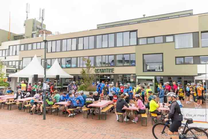 Fietsklassieker Haren-Haren ondanks regenbuien een mooi succes: bijna 600 deelnemers