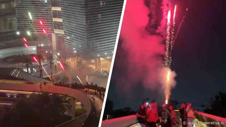 [VIDEOS] "No duermen": Hinchas mexicanos hicieron serenata con pirotecnia fuera del hotel de Inglaterra