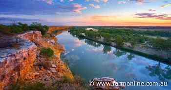 Murray-Darling plan on shaky ground as 14 key water-saving projects abandoned