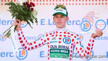 Alex Molenaar door het dolle met de bolletjestrui in Tour de France: ’Hoop dat ze mooie helm en pak voor me gaan maken’