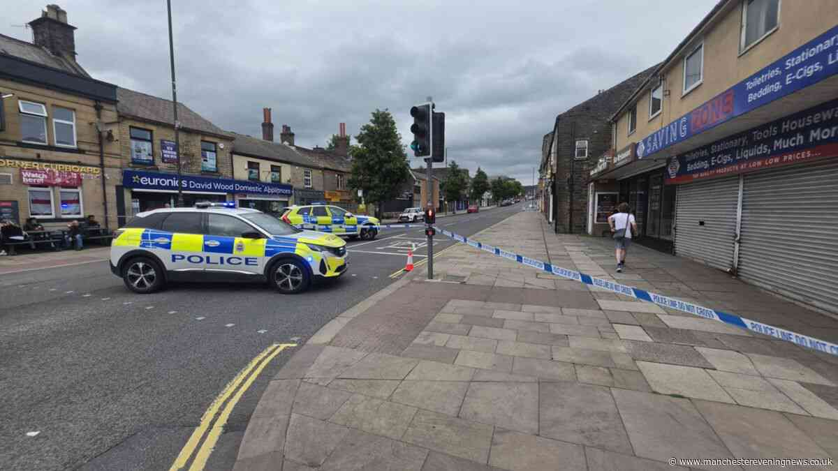 Glossop homes evacuated and roads cordoned off after 'item dug up' in garden