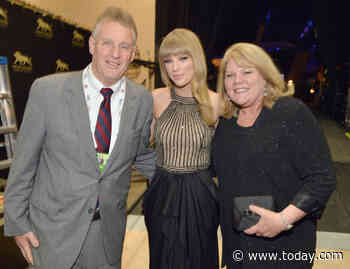 Taylor Swift’s Parents: What to Know About Scott and Andrea Swift