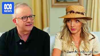 PM apologises for saying he would 'shag' Kylie Minogue in podcast game