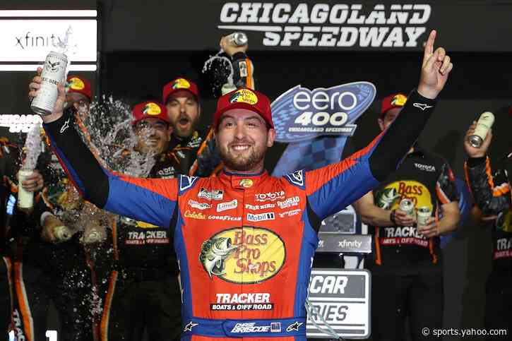 Chase Briscoe wins Chicagoland NASCAR Cup race in JGR 1-2-3