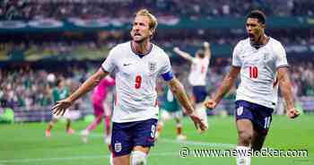 Engeland vecht zich naar kwartfinales met iconisch zege in vijandige voetbaltempel van Mexico