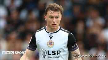 Crawley sign Bromley midfielder Arthurs