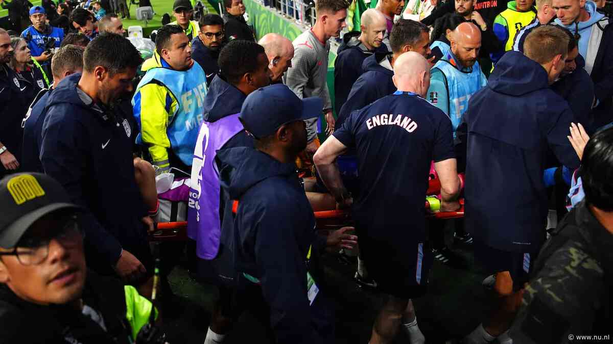 Jordan Henderson raakt tijdens Engels feestje geblesseerd bij val over boarding