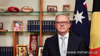 Australian PM's six-word apology for 'entirely inappropriate' Kylie Minogue comment