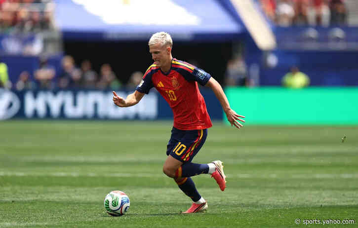 Dani Olmo offers himself as Lewandowski successor at Barcelona: ‘Wouldn’t have any problem playing there’