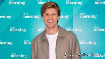 Robert Irwin's family has 'concerns' about his new romance with American photographer Ashleigh Scully