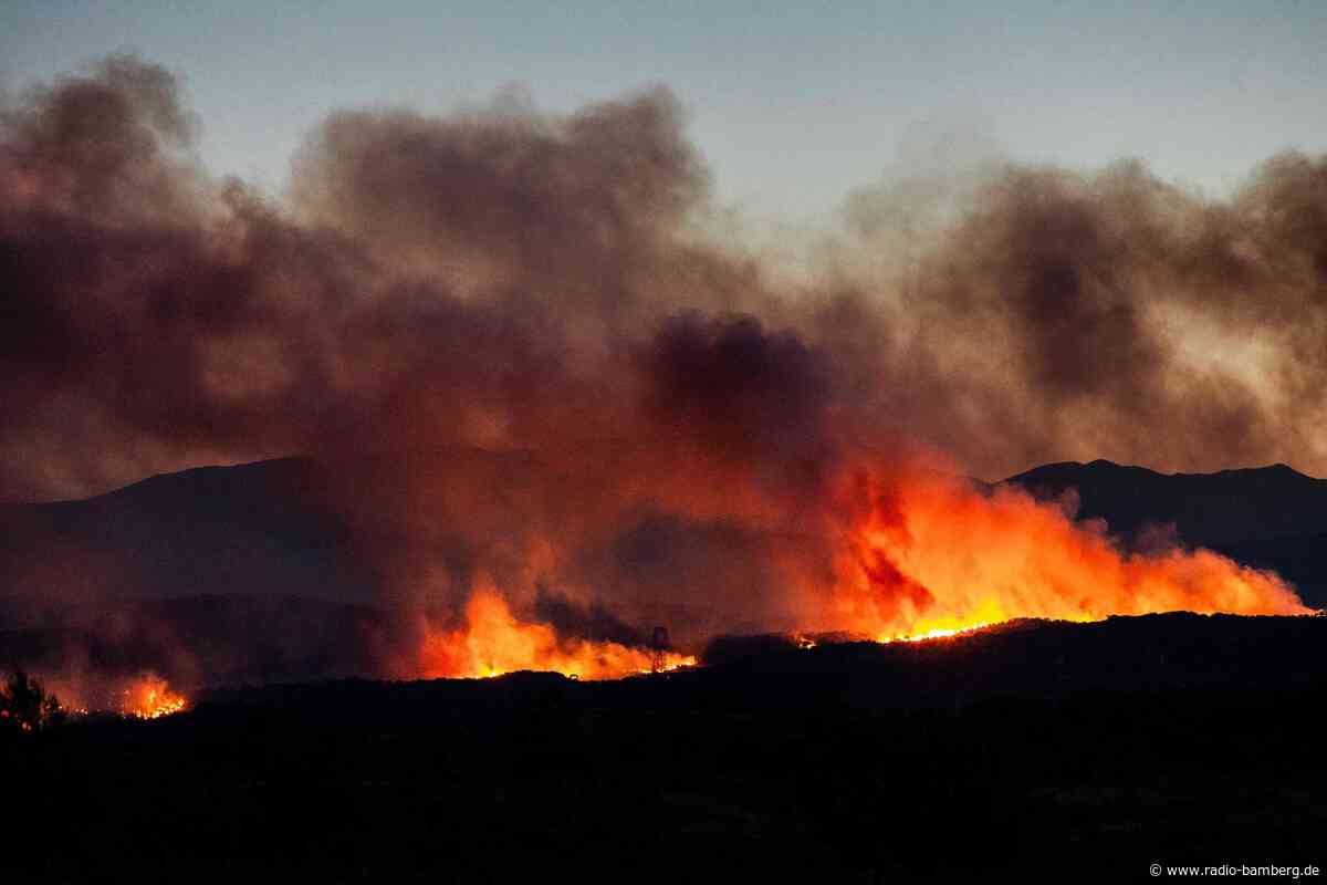 10.000 Menschen fliehen vor Flammen in Südfrankreich