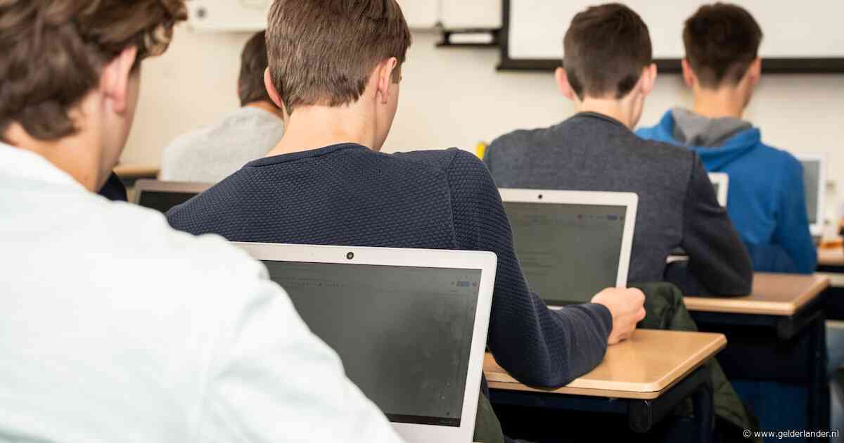 Eén ouder klaagt over privacy; daarna lopen duizend kinderen hun gezondheidsonderzoek mis