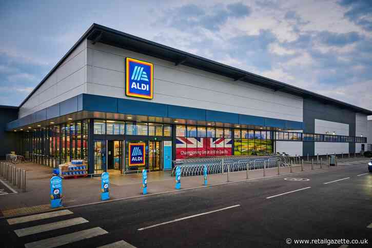 Aldi gifts first 500 shoppers £5 voucher after England win