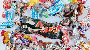 Binman settles debate over crisp packets and chocolate wrappers