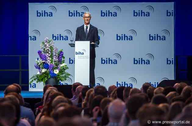 Lübeck: Größte Freisprechung im Gesundheitshandwerk / Hörakustiker-Branche gewinnt 531 hochqualifizierte Fachkräfte