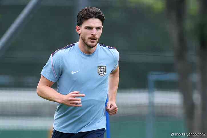 Is Declan Rice suspended after yellow card vs Mexico?