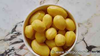 Potatoes stay fresh for months by storing them in 1 kitchen location - not cupboard