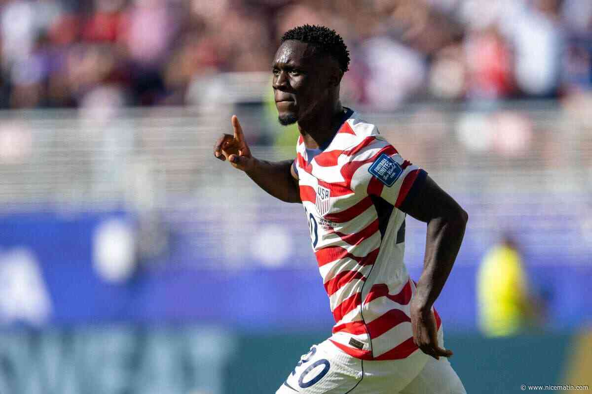 La FIFA annule la suspension de l’Américain Folarin Balogun, joueur de l’AS Monaco, après l’intervention de Donald Trump, ce qui provoque la colère de l’UEFA