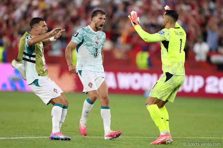 Barcelona receive firm response after exploring deal for Man City defender – report