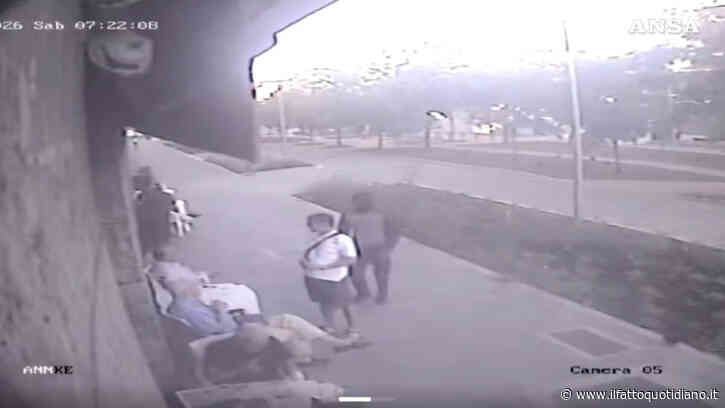 Accoltellamento per strada a Milano, Lamin Saidilly si avvale della facoltà di non rispondere. La legale: “Non ricorda nulla”