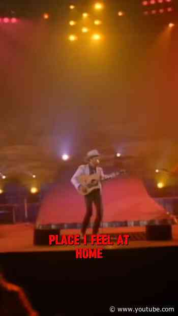 We'll be singing a song about the #Heartland this Fourth of July! #GeorgeStrait #CountryMusic