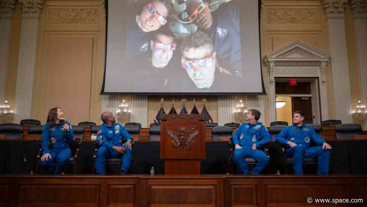 Artemis moon astronauts visit Capitol Hill | Space photo of the day for July 6, 2026