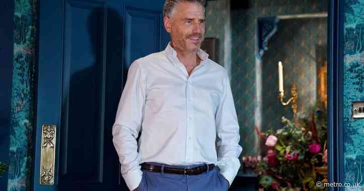 ‘Be still my heart’: Fans are obsessed as TV star joins EastEnders