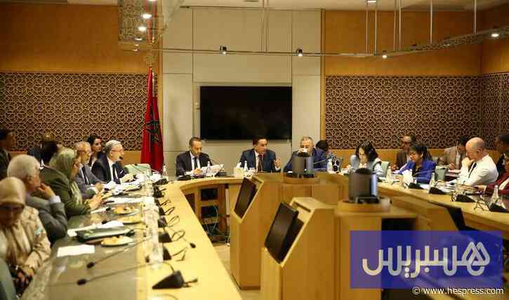 لجنة برلمانية تحصّن هيئة الأطباء من هبات شركات المستلزمات الطبية