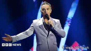 Robbie Williams among stars at JCB's birthday bash
