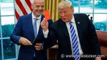Donald Trump geeft toe: ’Heb met Gianni Infantino gesproken over rode kaart van Amerikaan Folarin Balogun’