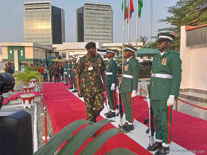 Your injuries are “badges” of honour, COAS tells wounded Troops