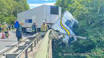 Auto kommt in Bayern mehrfach auf Gegenfahrbahn und kracht in Lkw – Fahrerin (81) stirbt