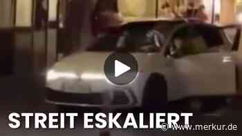 Spuckattacke eskaliert: 23-Jähriger in Dortmund von eigenem Auto mitgeschleift