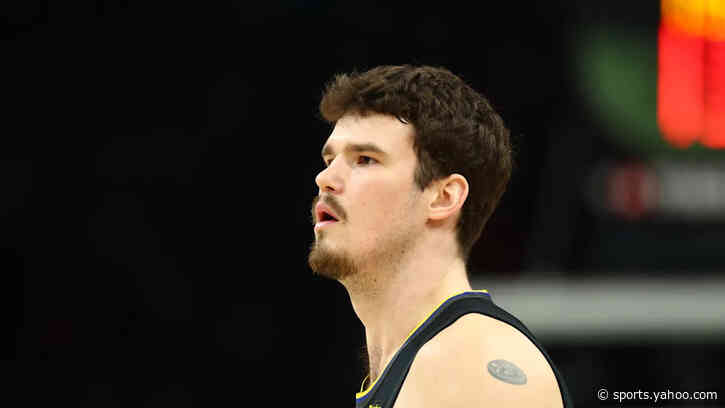 Warriors' restricted free agent center Quinten Post to sign three-year $30 million offer sheet with Grizzlies