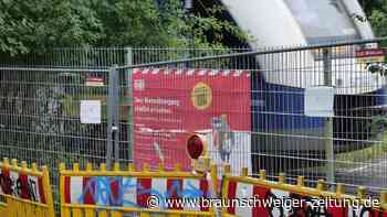 Braunschweigs Stillstand-Bahnübergang: Ein Schild, Hoffnungen – und viele Fragen