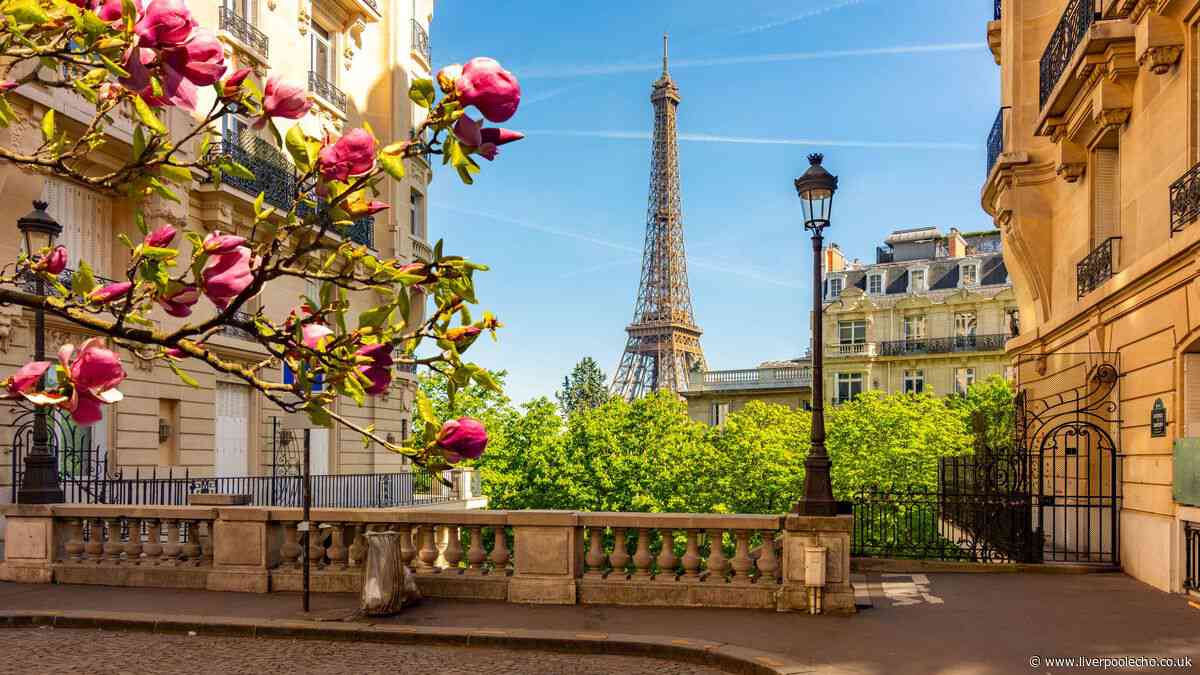 Woman warns Paris tourists to be vigilant about 1 thing in French capital