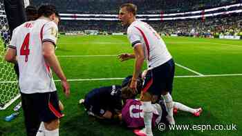 Sources: Henderson out of WC with arm injury