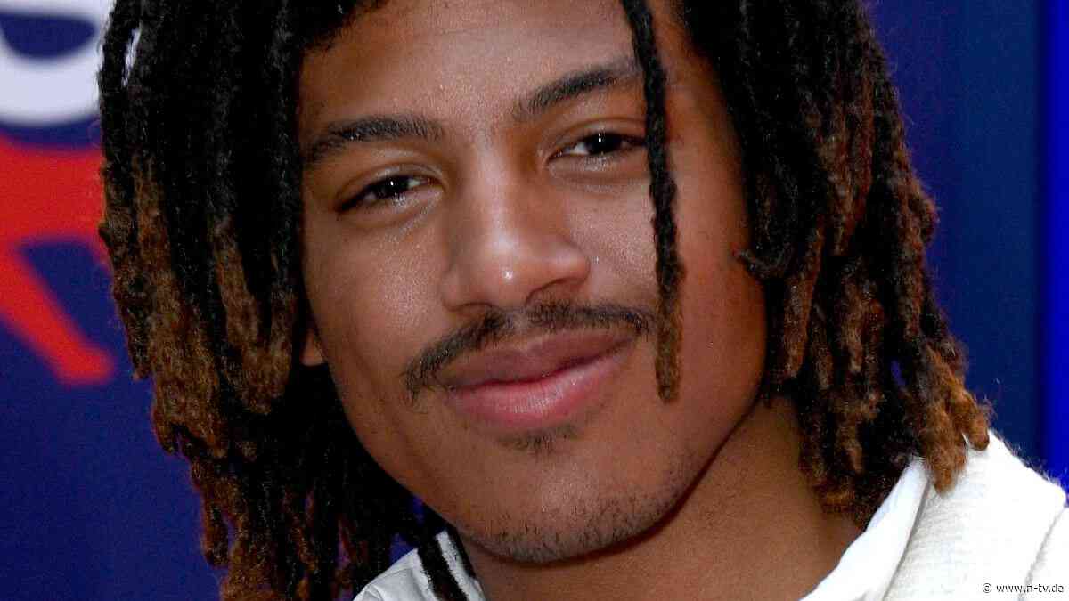 Ähnlichkeiten rein zufällig?: Henry Samuel bekommt heute ein Foto von uns