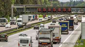 Auffahrunfall auf der A8 Richtung München: Stundenlange Teilsperrung