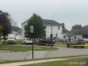 4 dead, including officer and suspect, in Ohio shooting: police