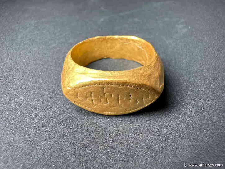 2,000-Year-Old Gold Rings Found in Thailand by Human Bones